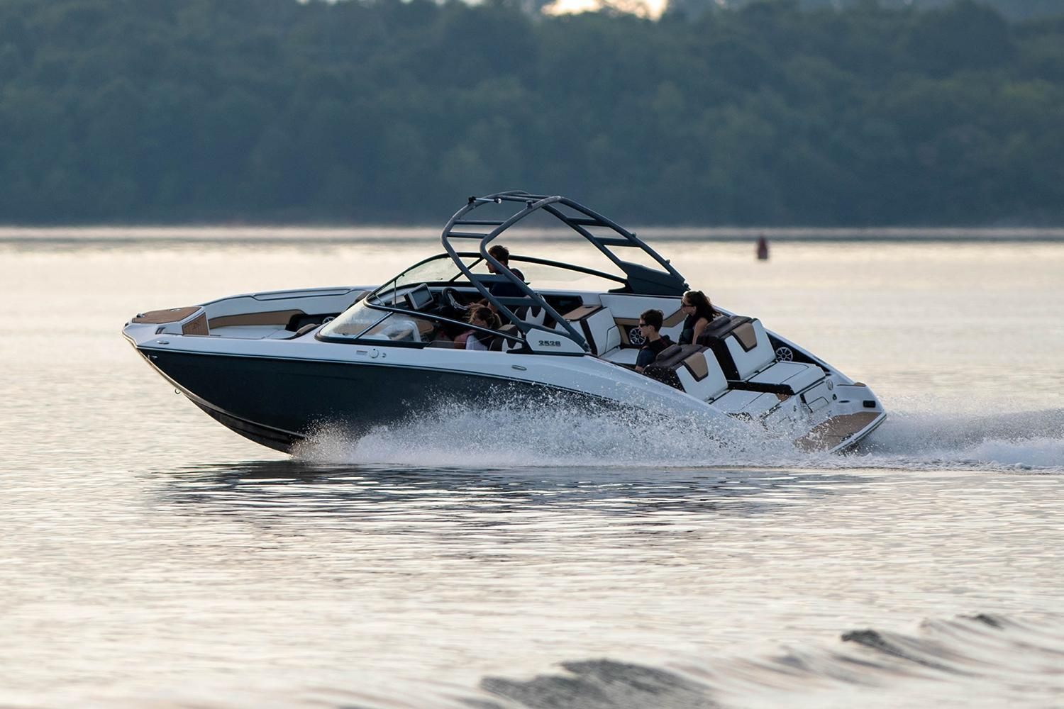 2022 Yamaha Boats 252S Contact Your Local MarineMax Store About