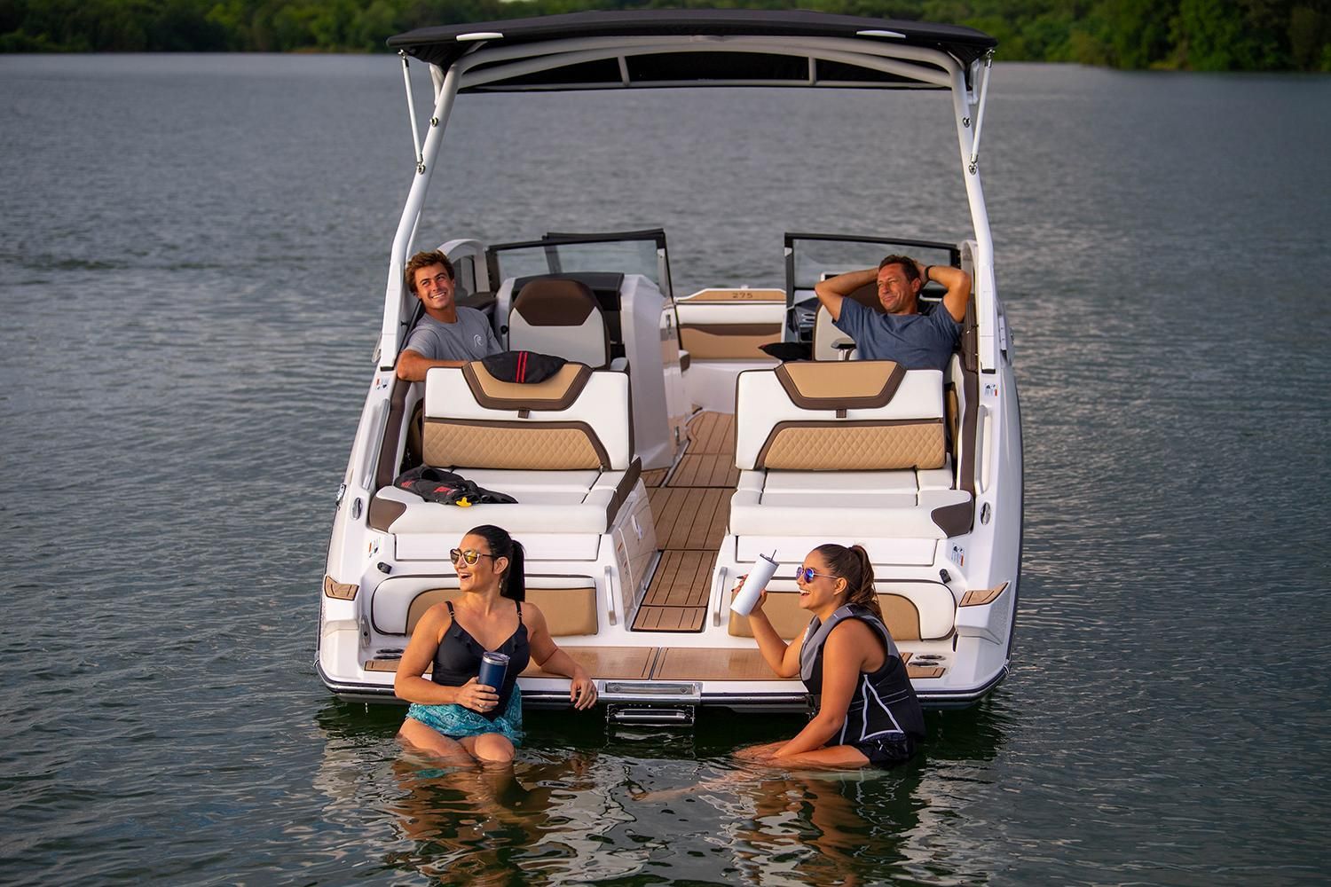 2022 Yamaha Boats 275 SE Contact Your Local MarineMax Store About